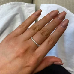 Guldring Glow 18K Vitguld