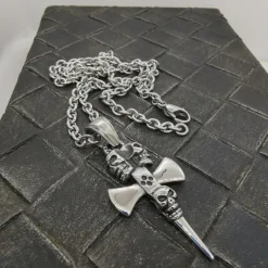 Halsband Dolk Skull Stål