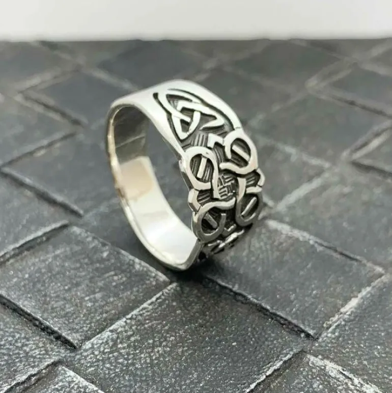 Ring Details Oxiderat Silver