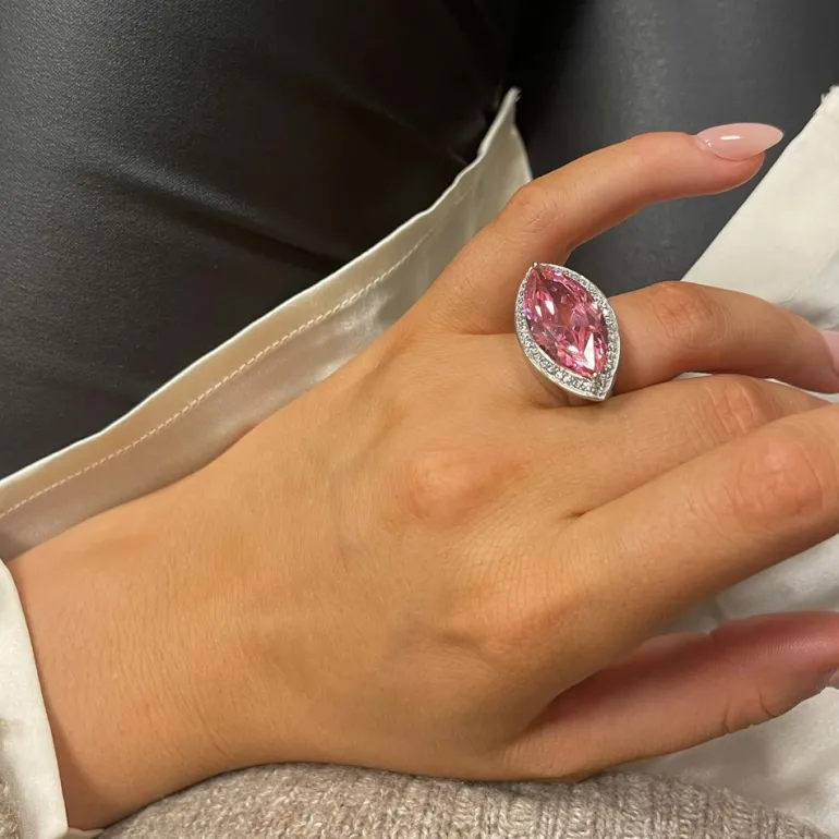 Ring Oval Pink Sparkling Silver