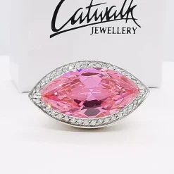 Ring Oval Pink Sparkling Silver