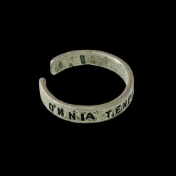 Ring "Omnia Tempus Habent" Oxiderat Silver