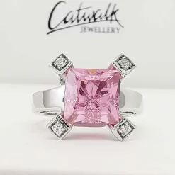Ring Square Pink Sparkling Silver