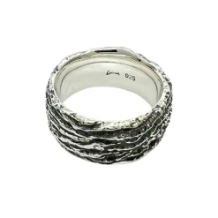 Ring Worn Oxiderat Silver